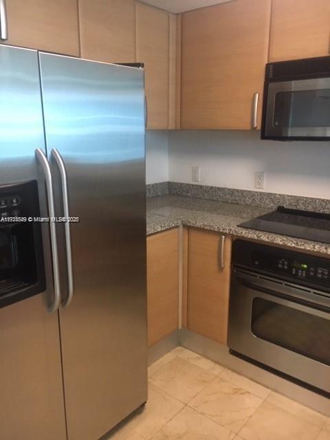 2101 Brickell Ave #1409, Miami FL 33129