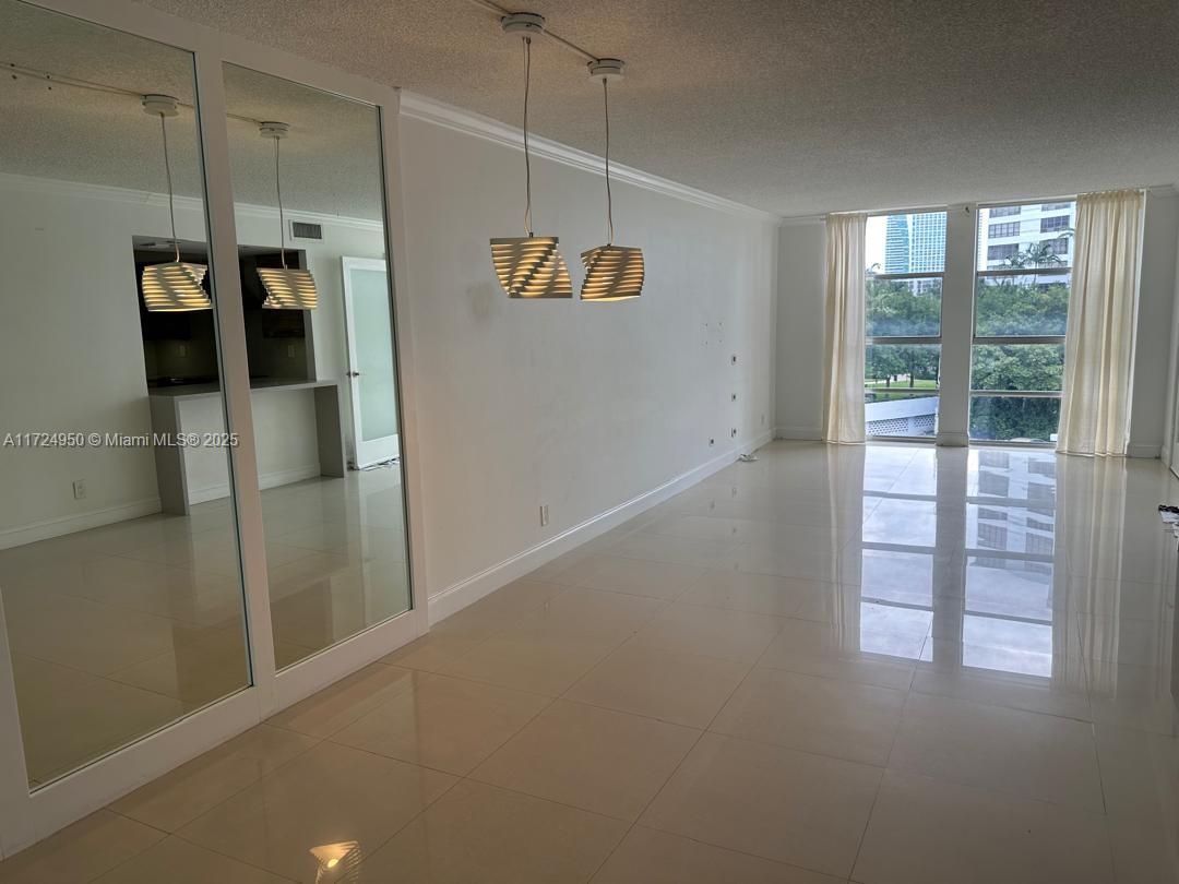 501 Three Islands Blvd #418, Hallandale Beach, Florida image 11