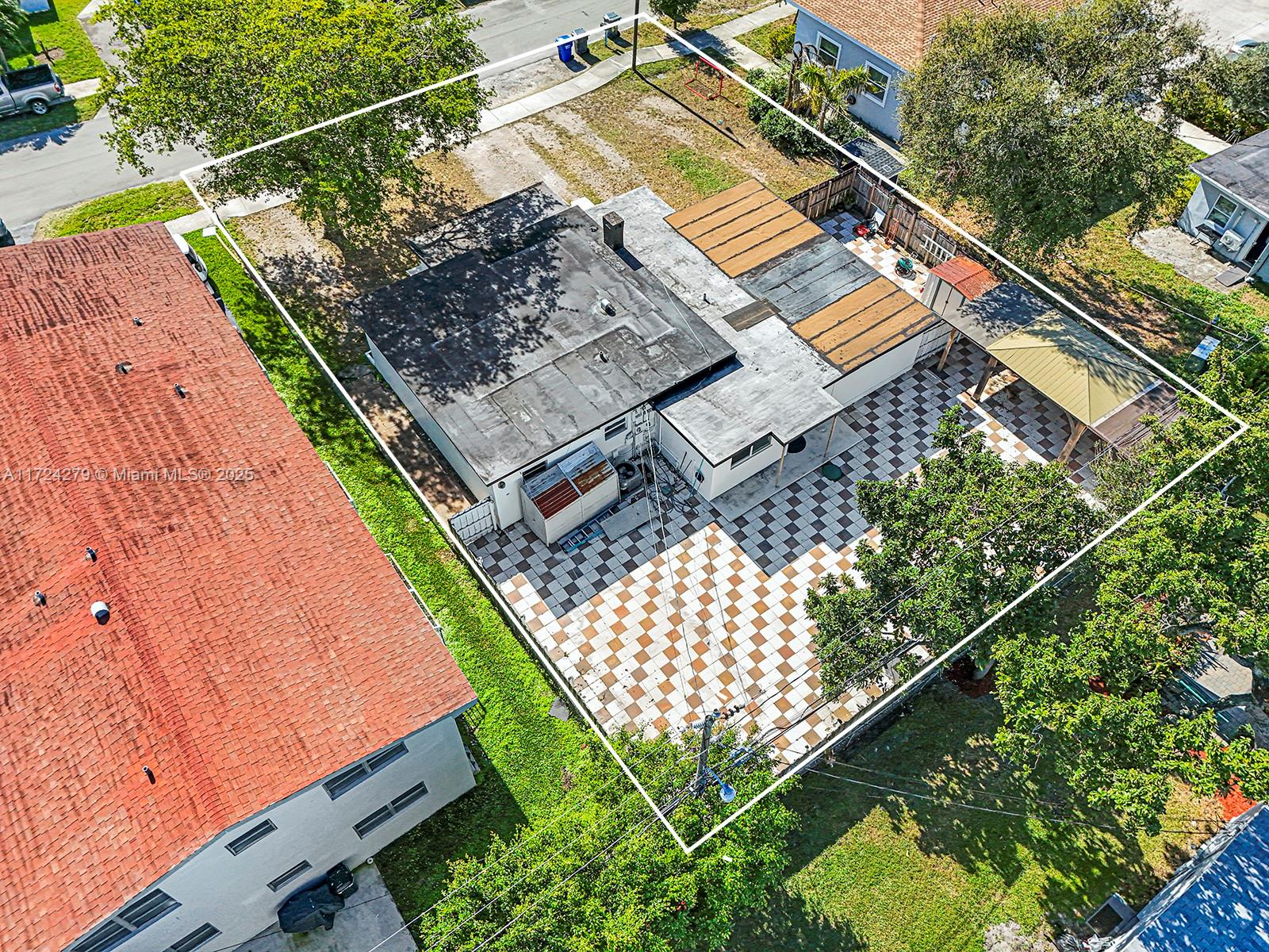 6109 Garfield St, Hollywood, Florida image 39