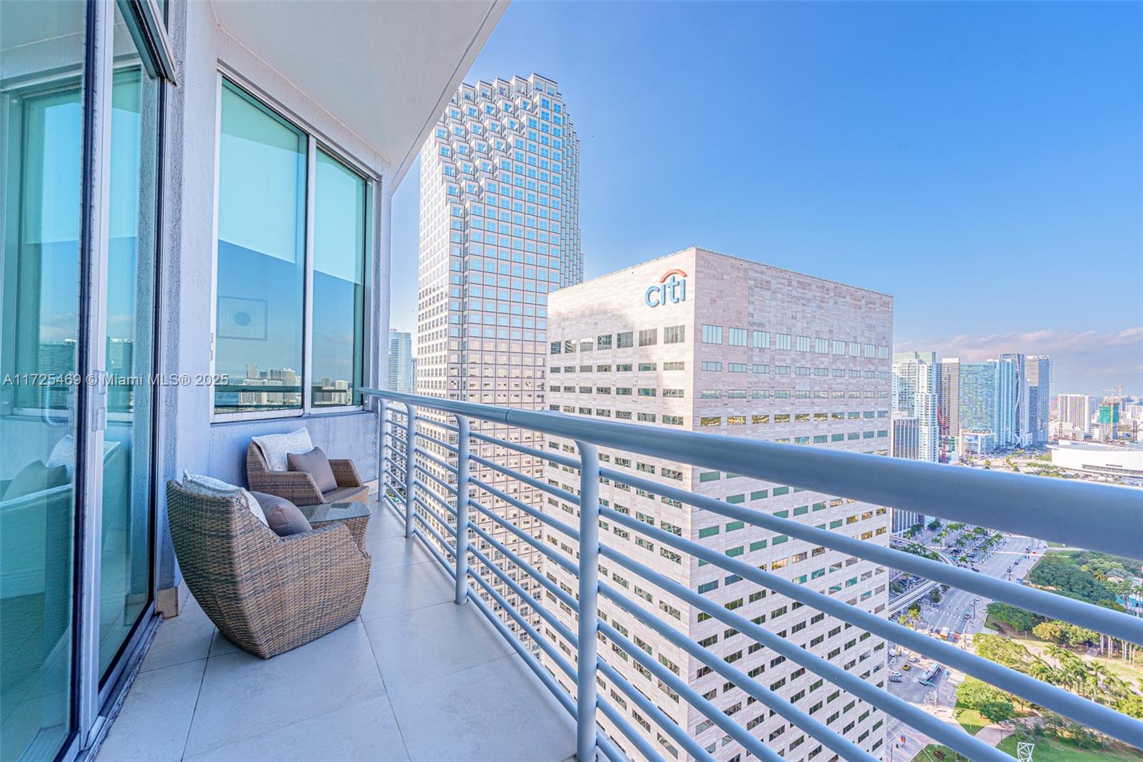 325 S Biscayne Blvd #UPH22, Miami FL 33131