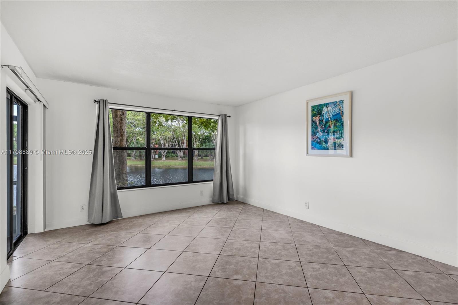 2304 S Cypress Bend Dr #113, Pompano Beach, Florida image 2