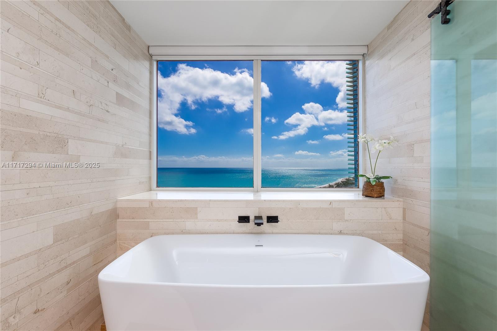 19111 Collins Ave #901, Sunny Isles Beach, Florida image 23