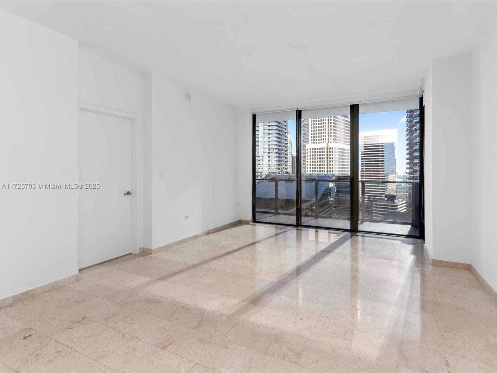 88 SW 7TH ST #2005, Miami FL 33130
