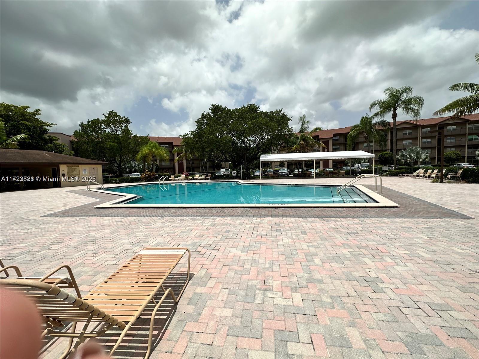 1551 SW 135th Ter #102G, Pembroke Pines, Florida image 23