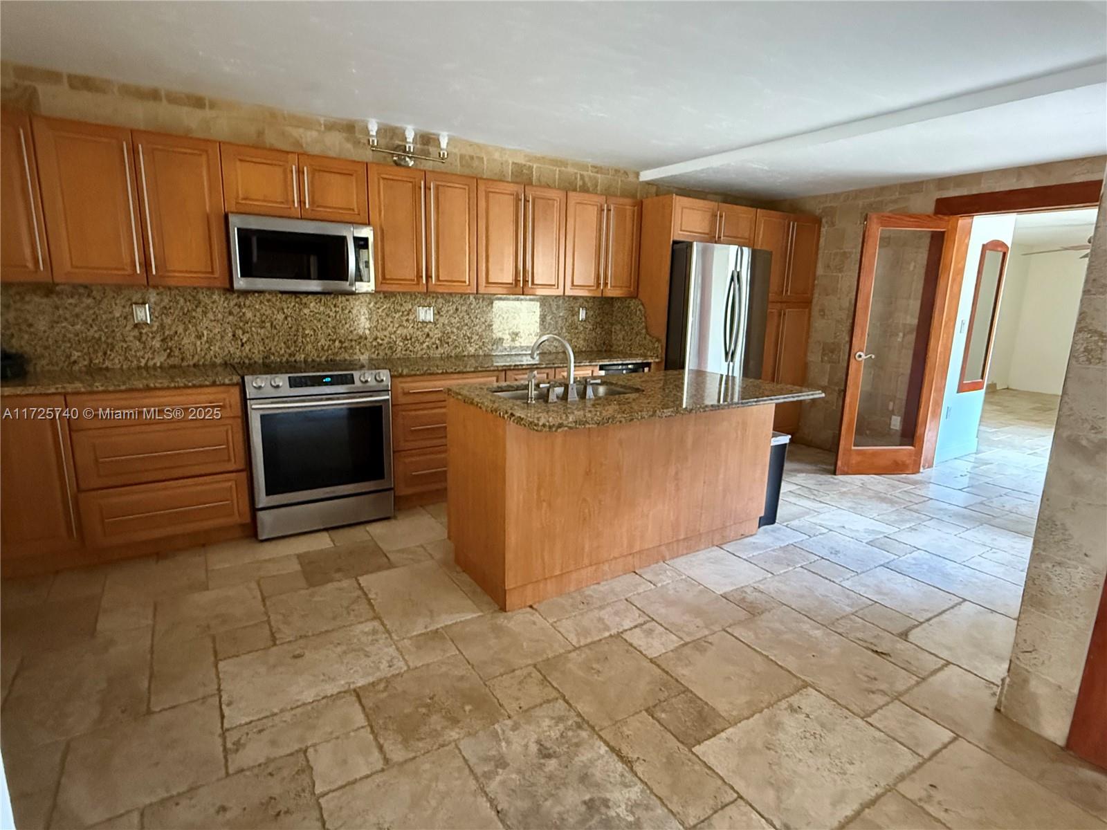 20584 NE 6th Ct #20584 For Sale A11725740, FL