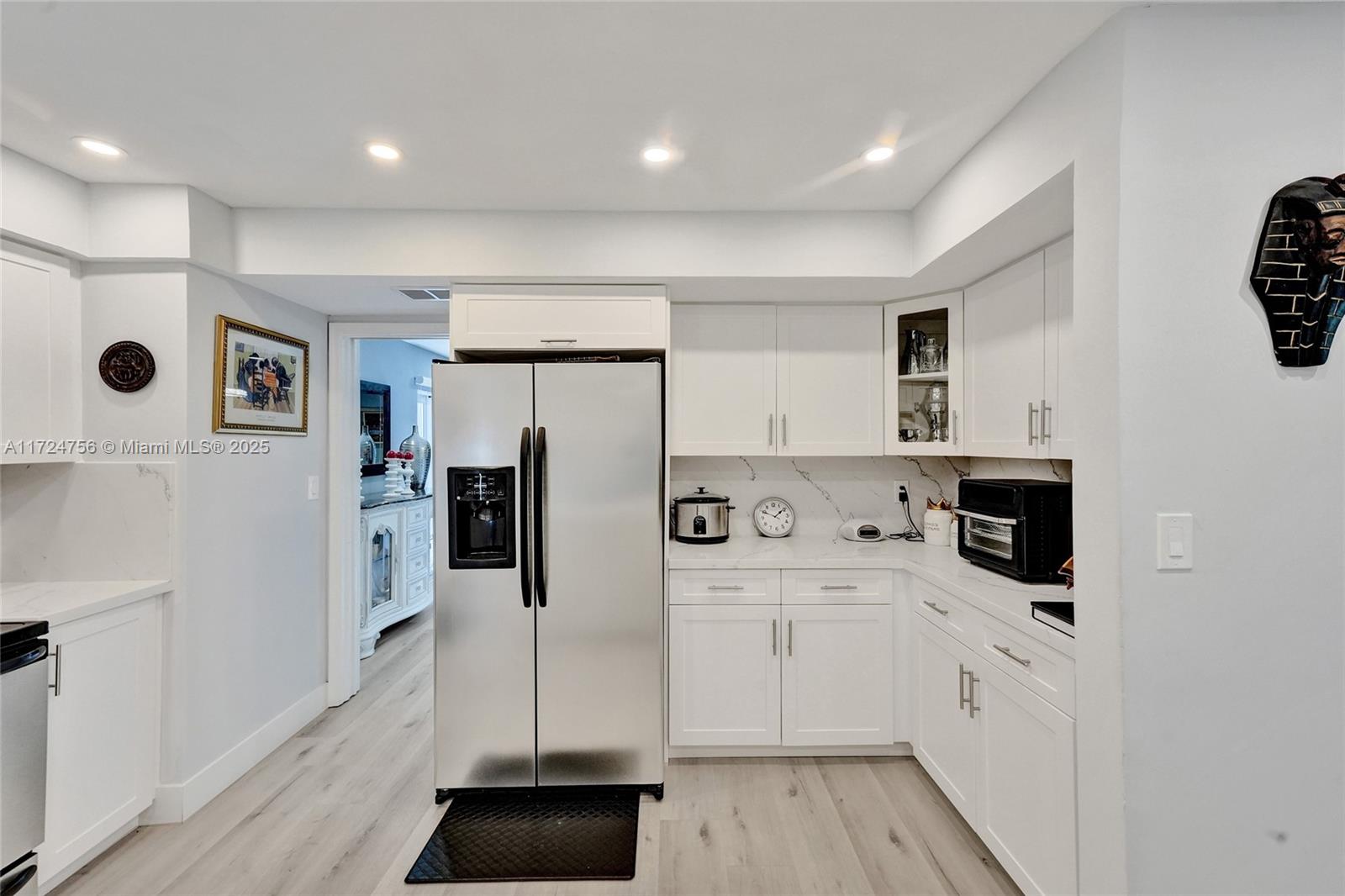 6799 Brookline Dr 6797A
