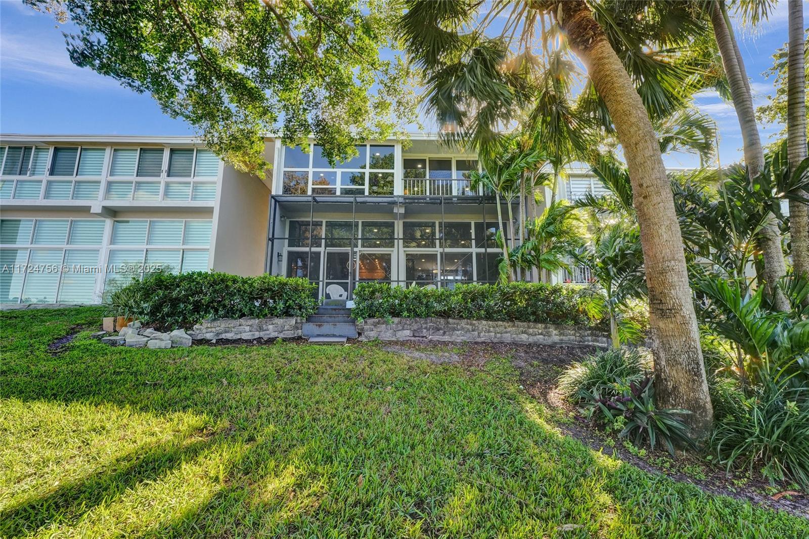 6799 Brookline Dr 6797A