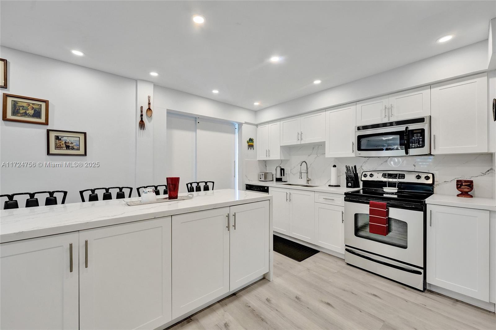 6799 Brookline Dr 6797A
