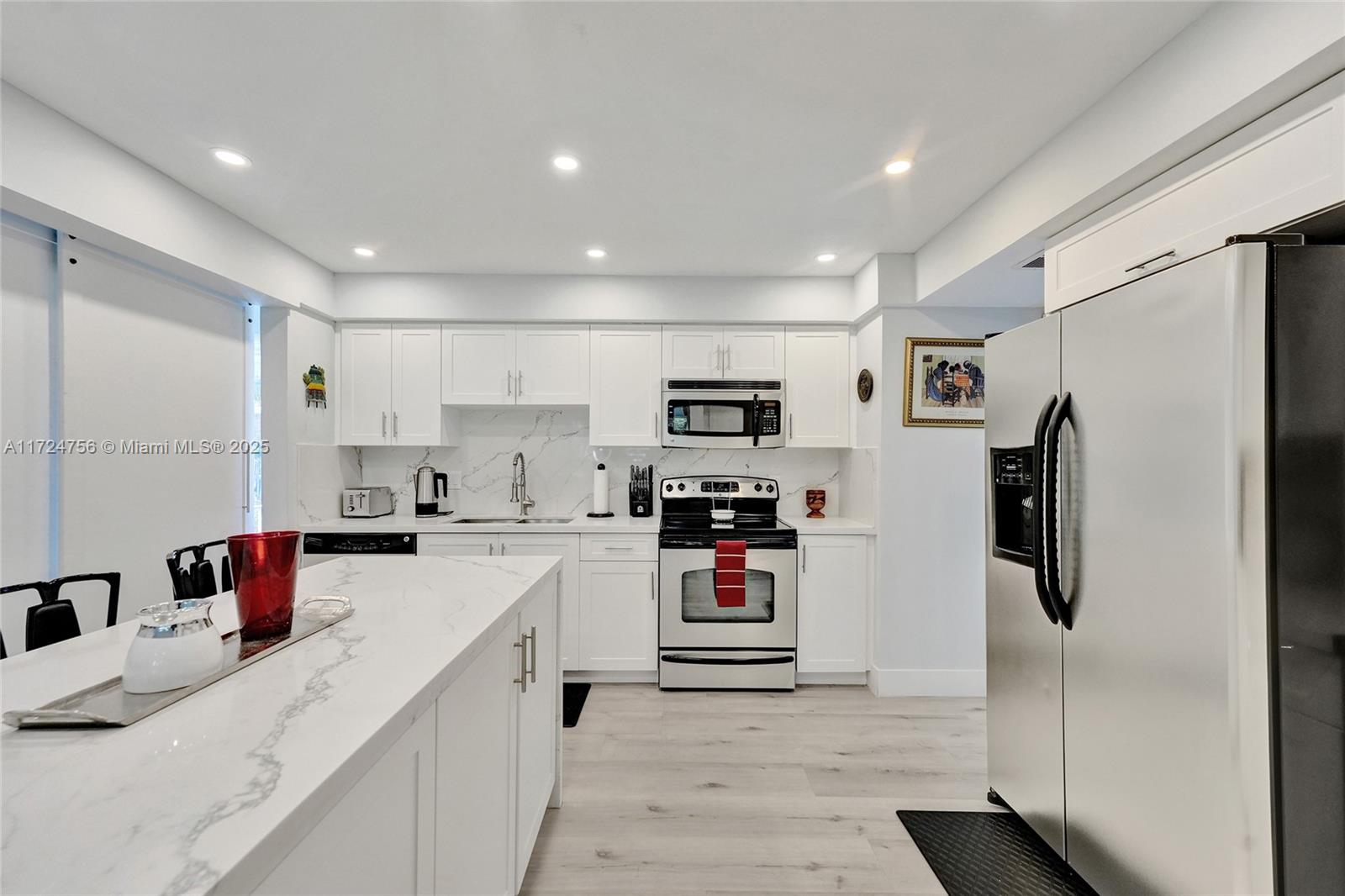 6799 Brookline Dr 6797A