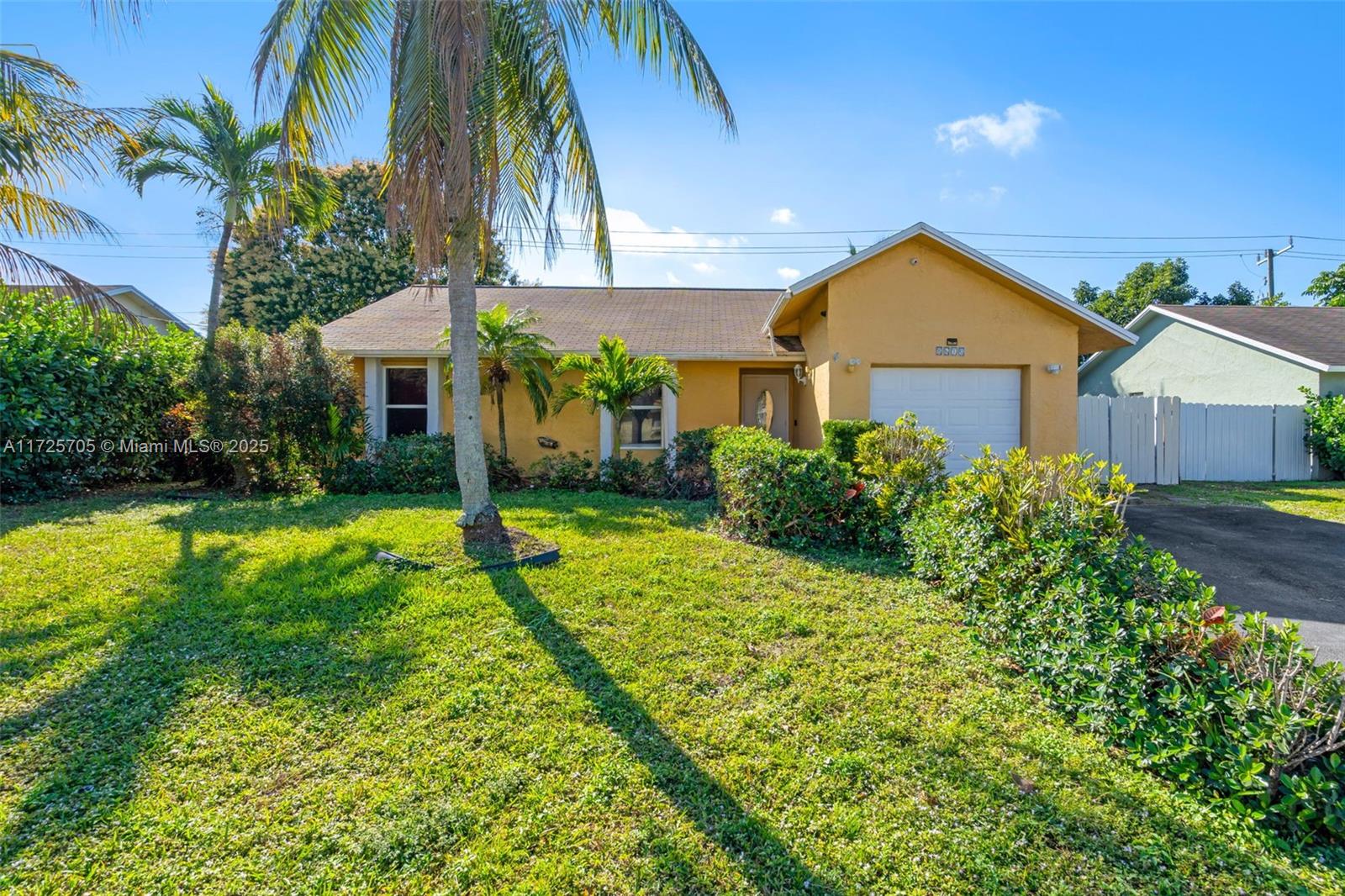 8610 NW 45th St, Lauderhill, Florida image 1