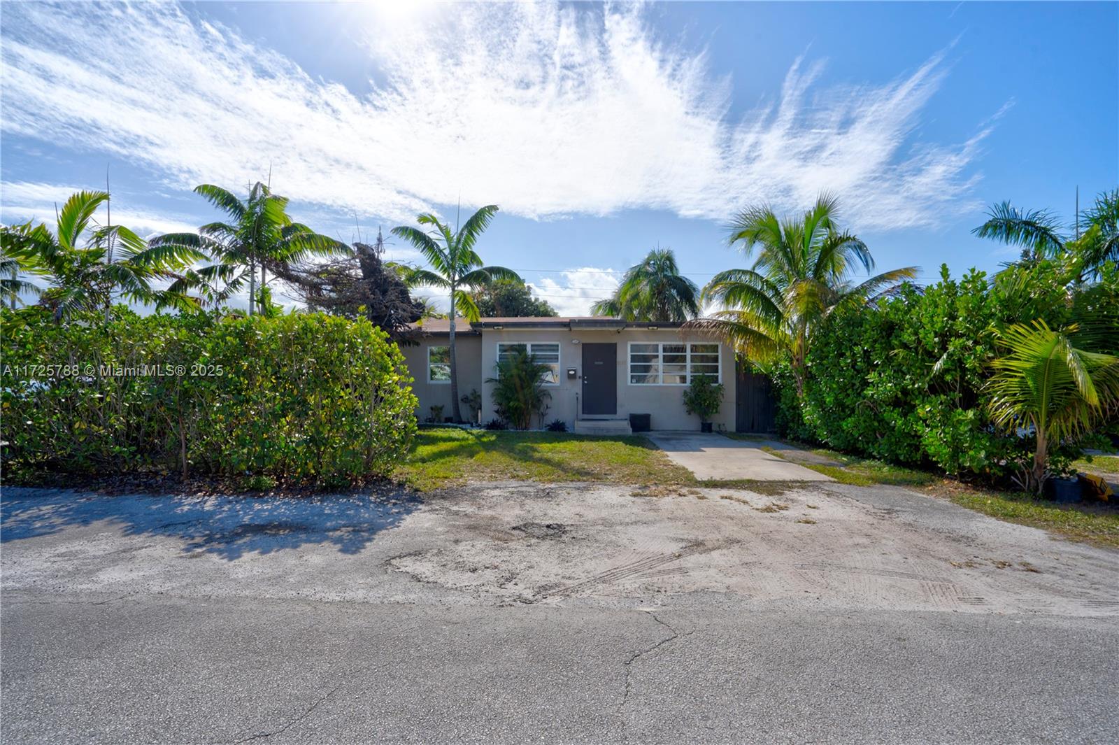 2326 Harding St, Hollywood, Florida image 17