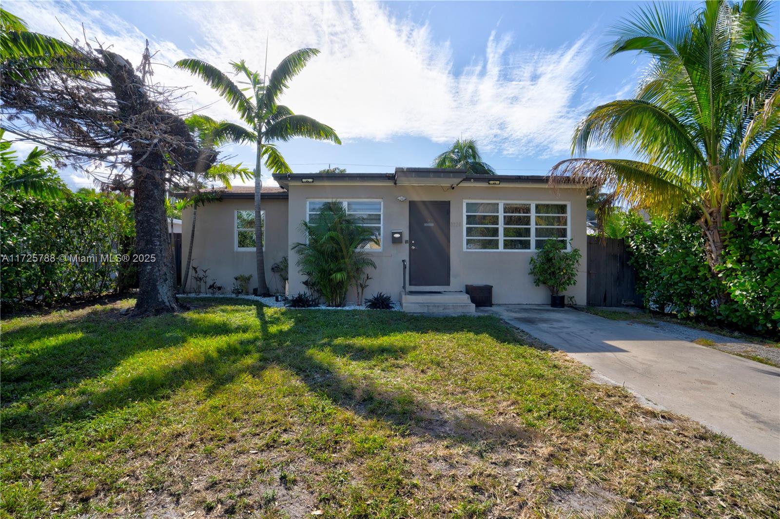 2326 Harding St, Hollywood, Florida image 19