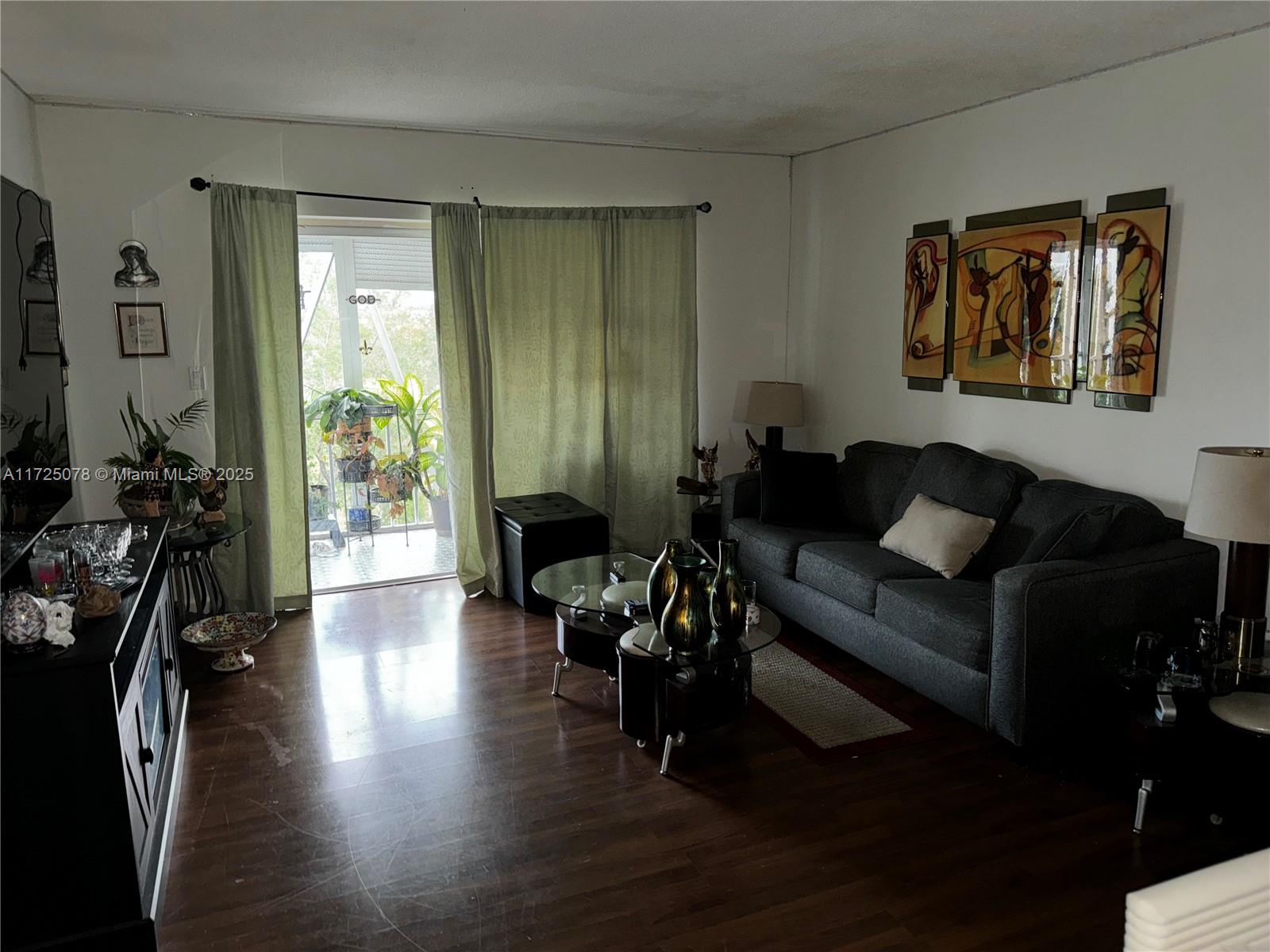 Listing Photo 7