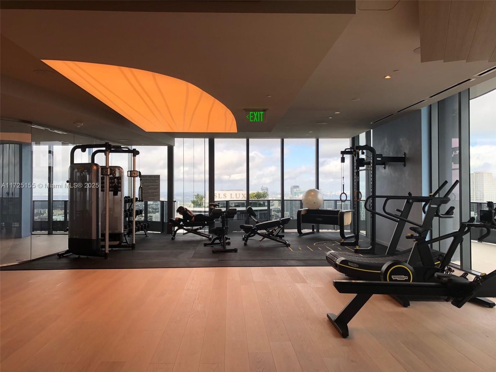 1000 Brickell Plz #3114, Miami FL 33131
