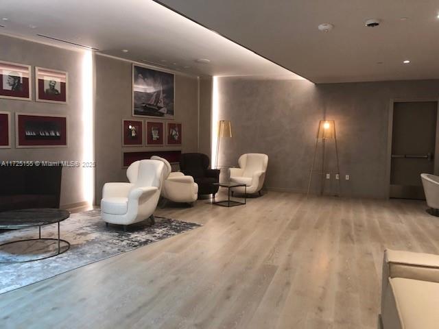 1000 Brickell Plz #3114, Miami FL 33131