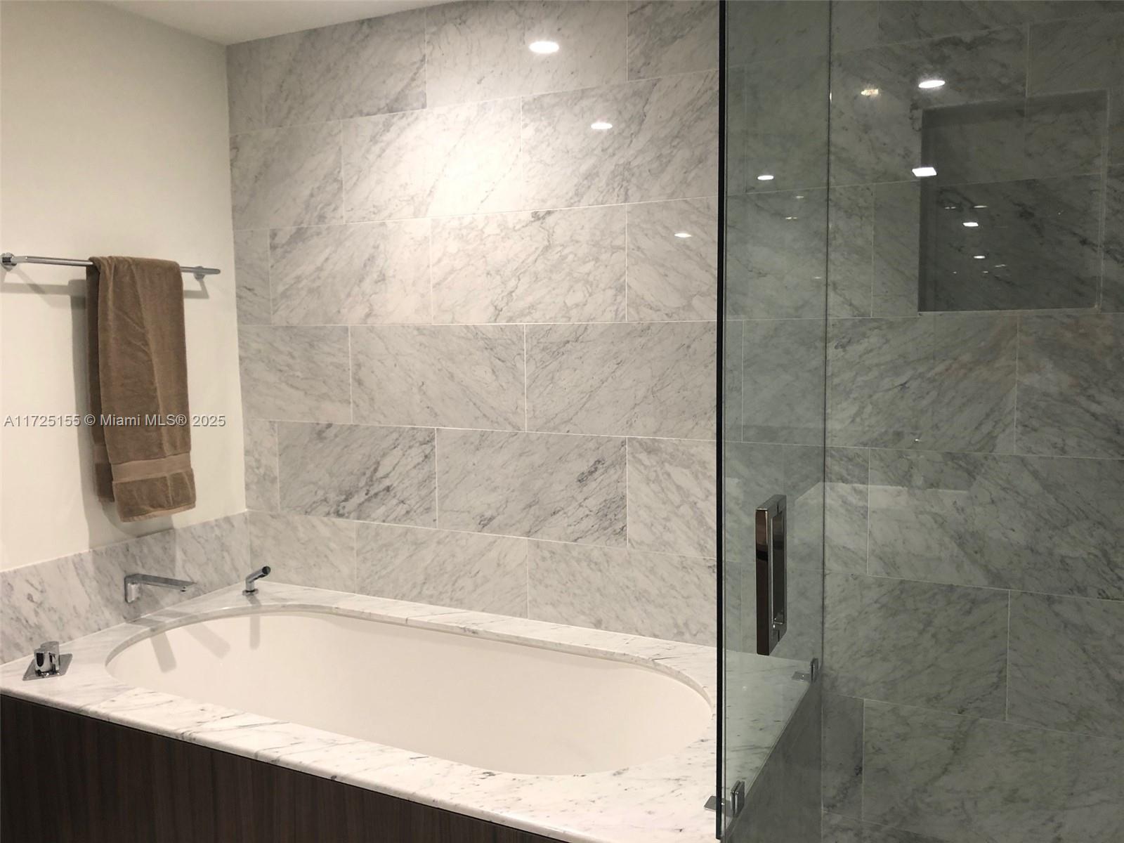 1000 Brickell Plz #3114, Miami FL 33131