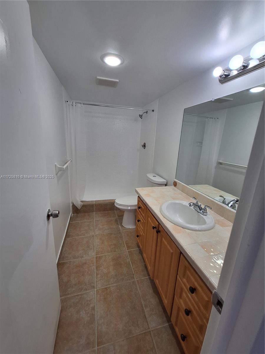 4170 Inverrary Dr #302, Lauderhill, Florida image 14