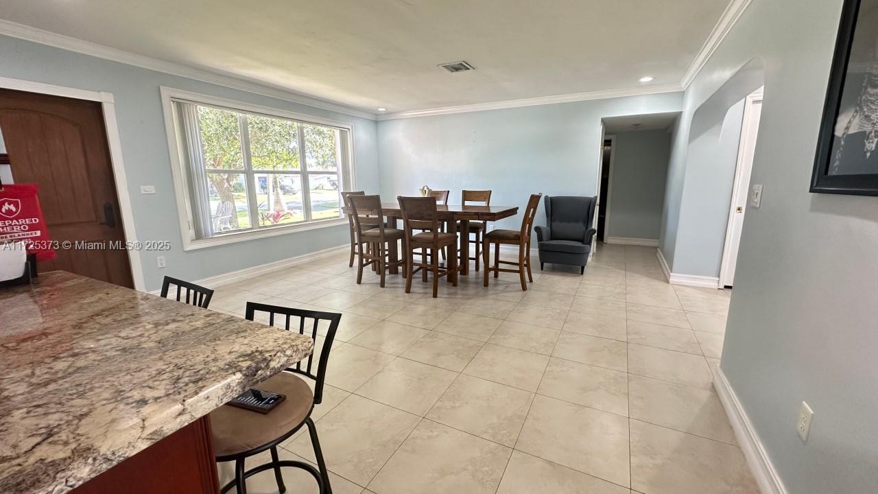 9271 Martinique Dr, Cutler Bay, Florida image 3