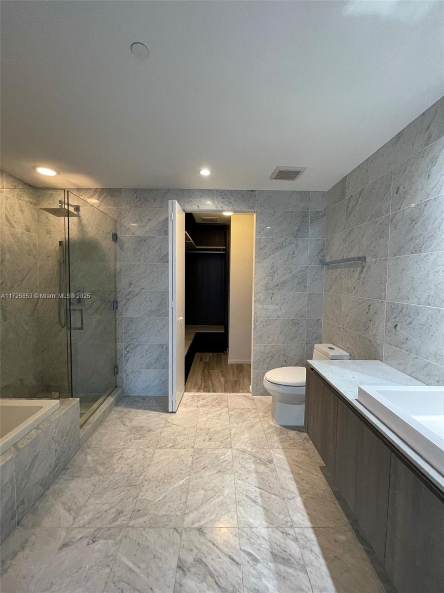 801 S Miami Ave #1502, Miami FL 33130