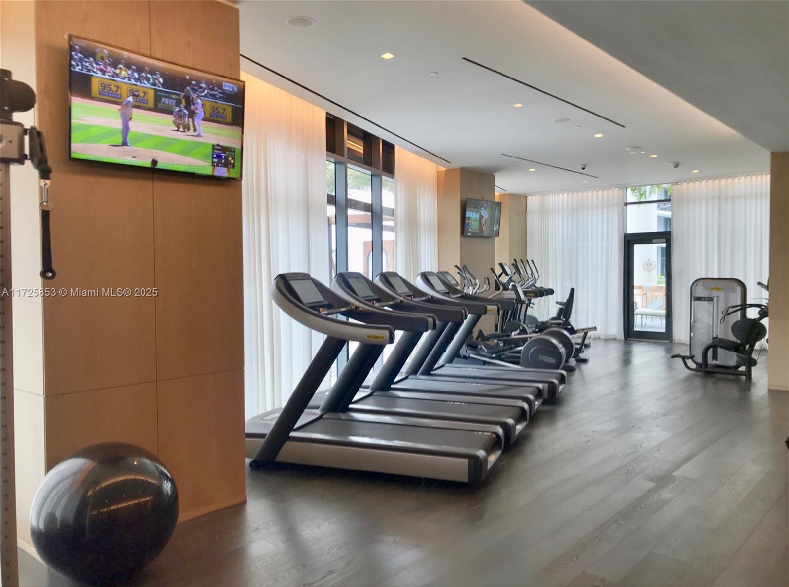 801 S Miami Ave #1502, Miami FL 33130