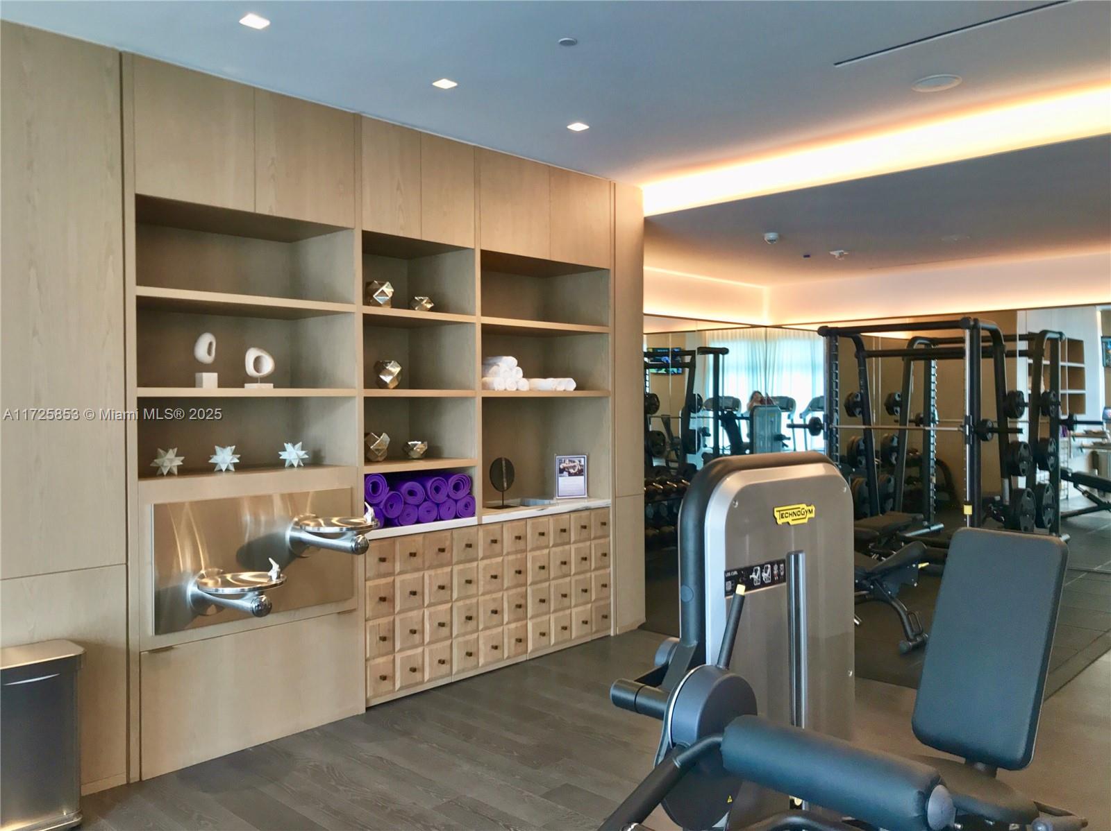 801 S Miami Ave #1502, Miami FL 33130