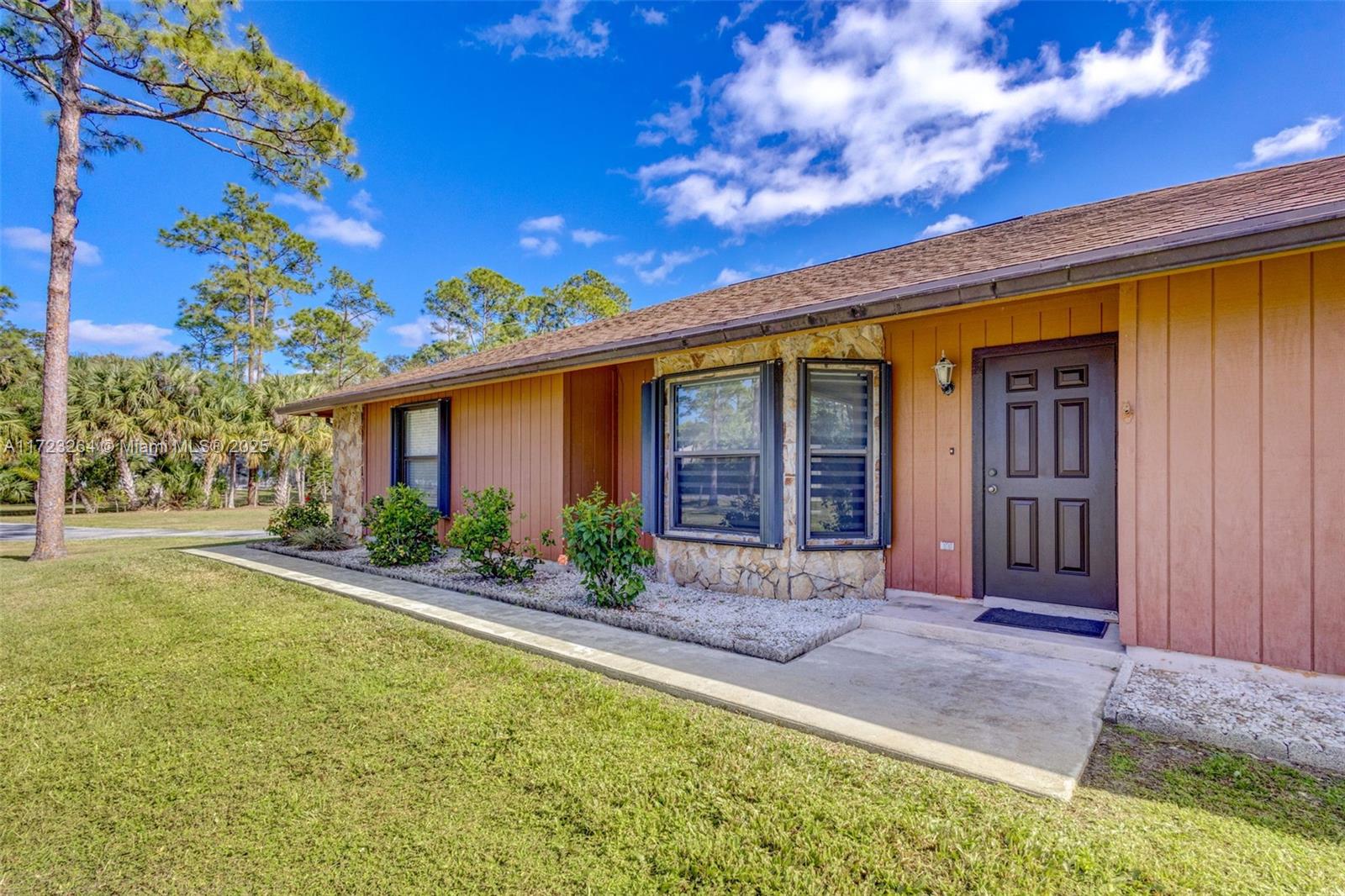 16054 134th Ter N, Jupiter, Florida image 2