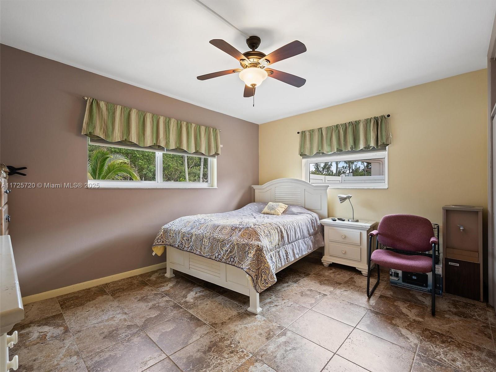 317 NE 3rd Ave, Dania Beach, Florida image 18