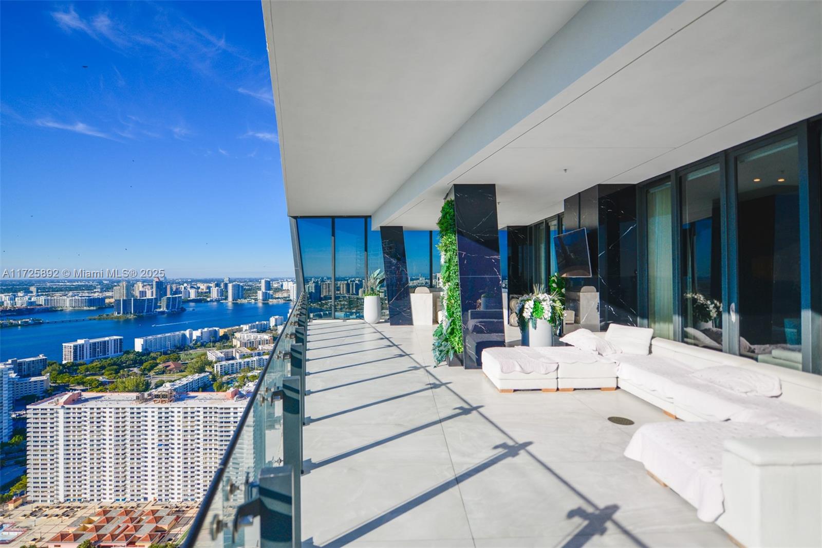 17141 Collins Ave #3602, Sunny Isles Beach, Florida image 33