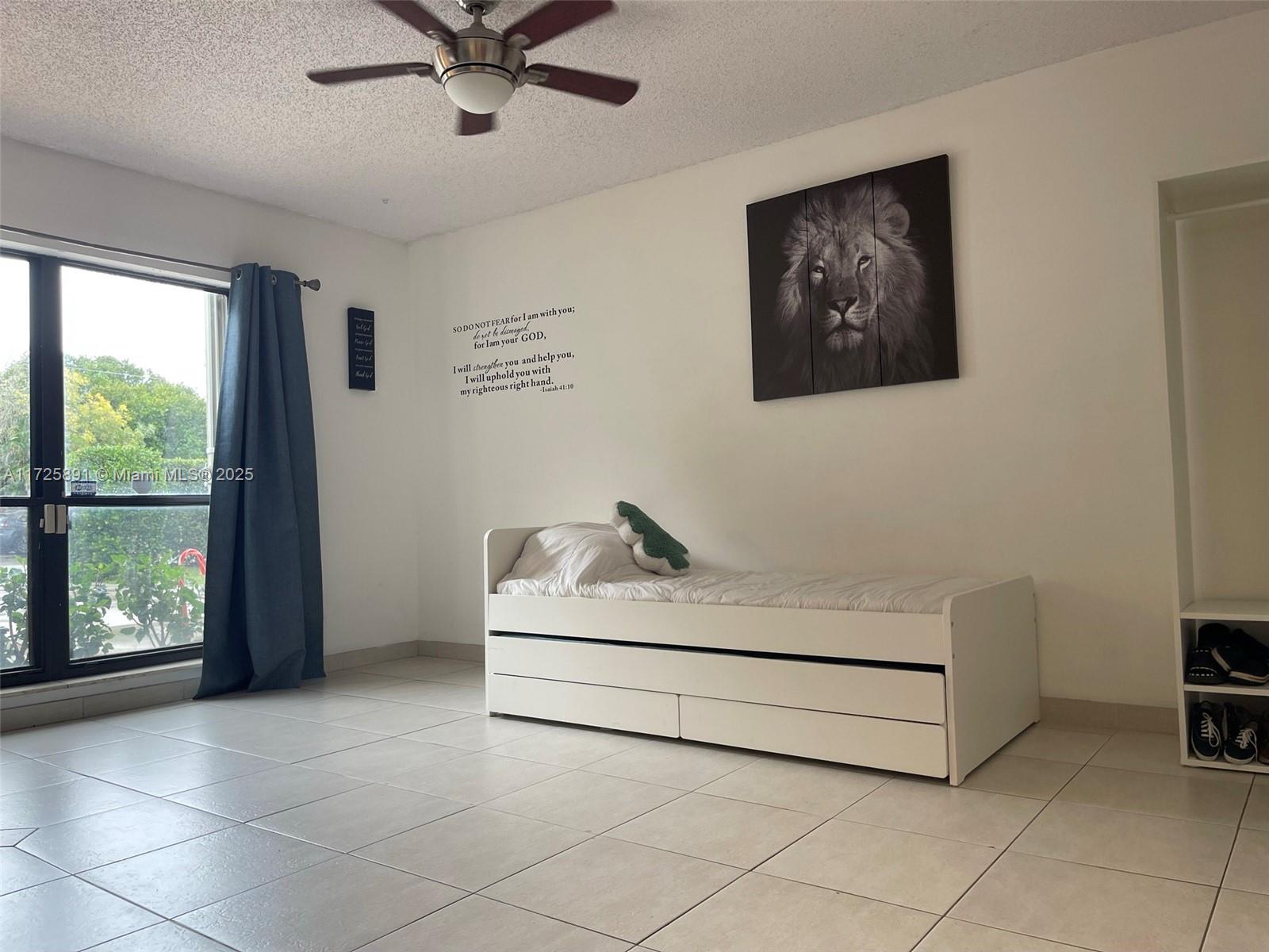 Residential, Pembroke Pines, Florida image 19