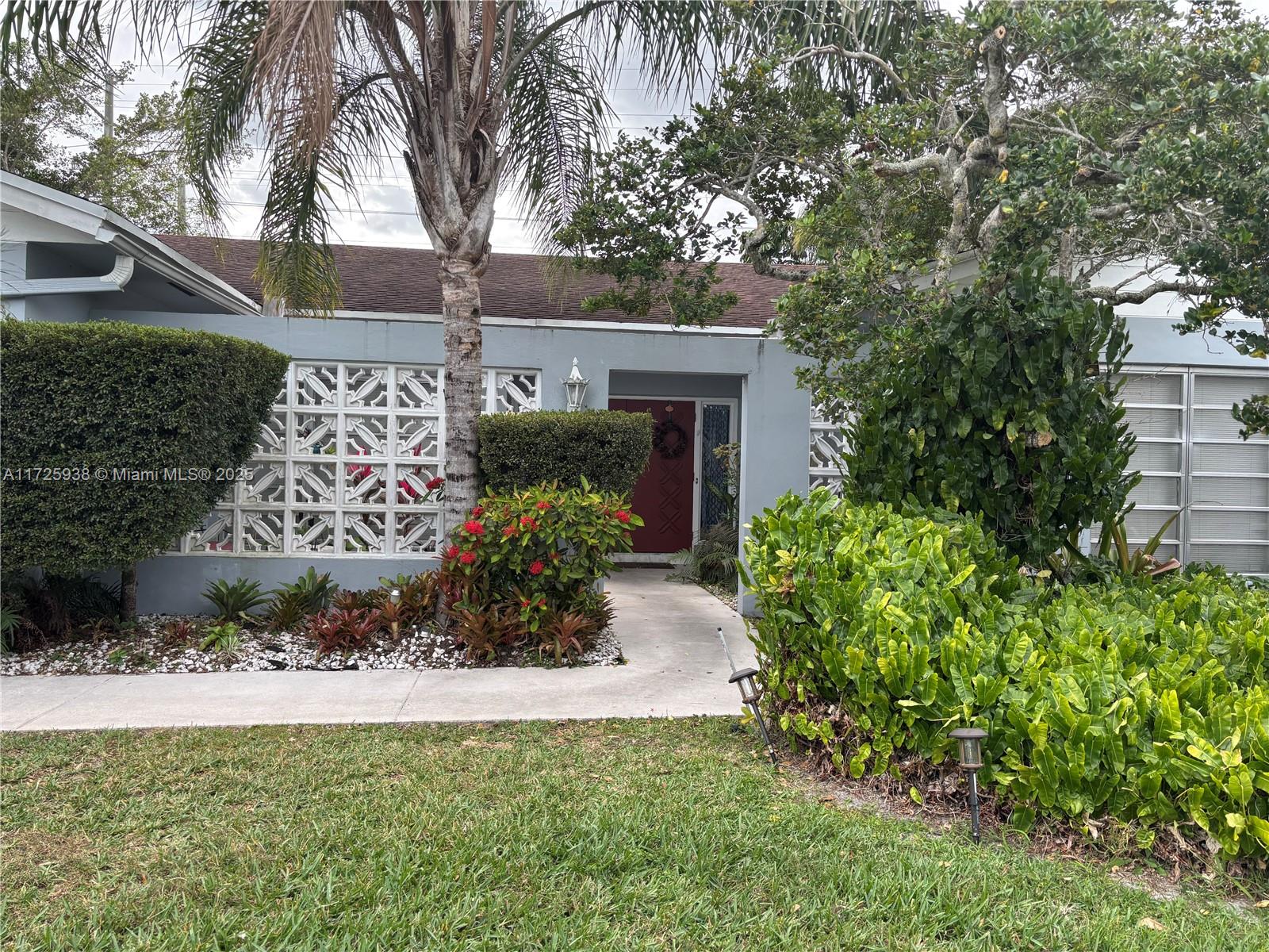 4609 Bayberry Ln, Tamarac, Florida image 2