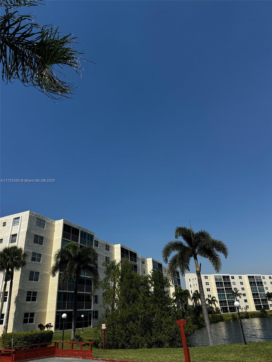 141 SE 3rd Ave #306, Dania Beach, Florida image 21