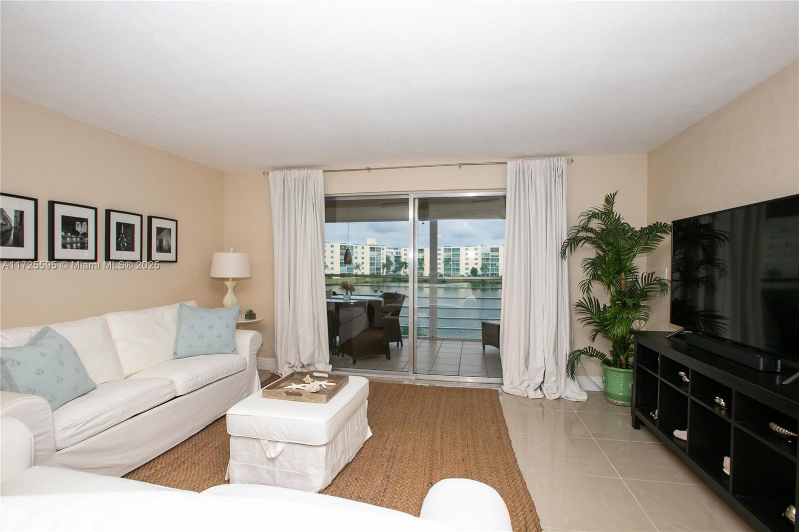 141 SE 3rd Ave #306, Dania Beach, Florida image 5