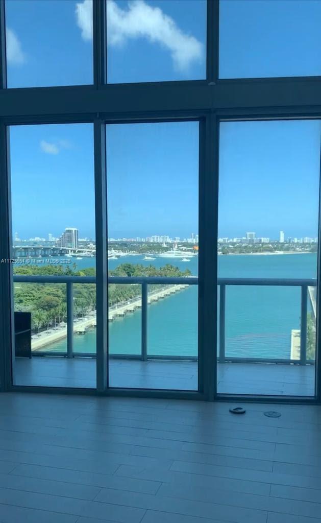 888 Biscayne Blvd #1102, Miami FL 33132