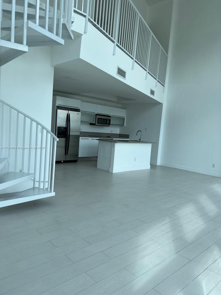 888 Biscayne Blvd #1102, Miami FL 33132