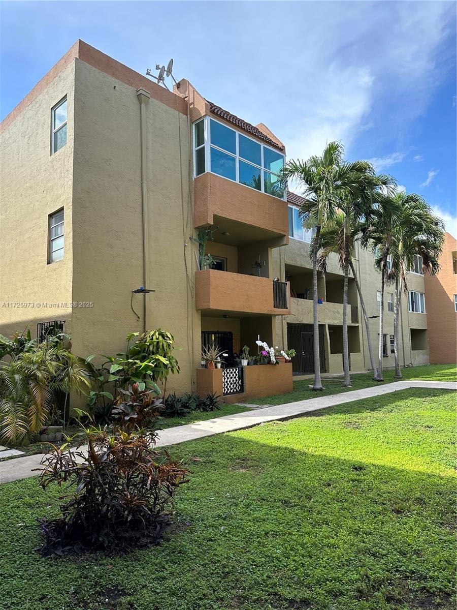 6070 W 18th Ave #215, Hialeah, Florida image 1