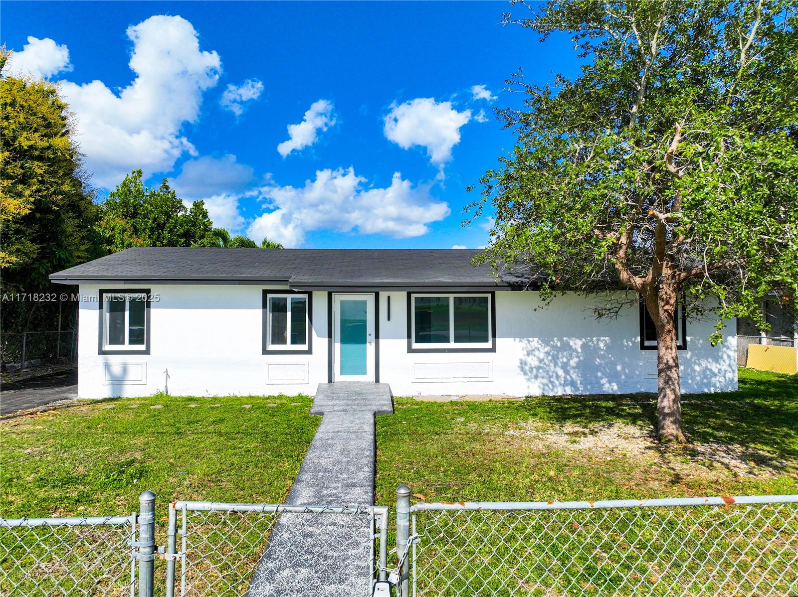 1749 SW 8th St, Homestead, Florida image 35