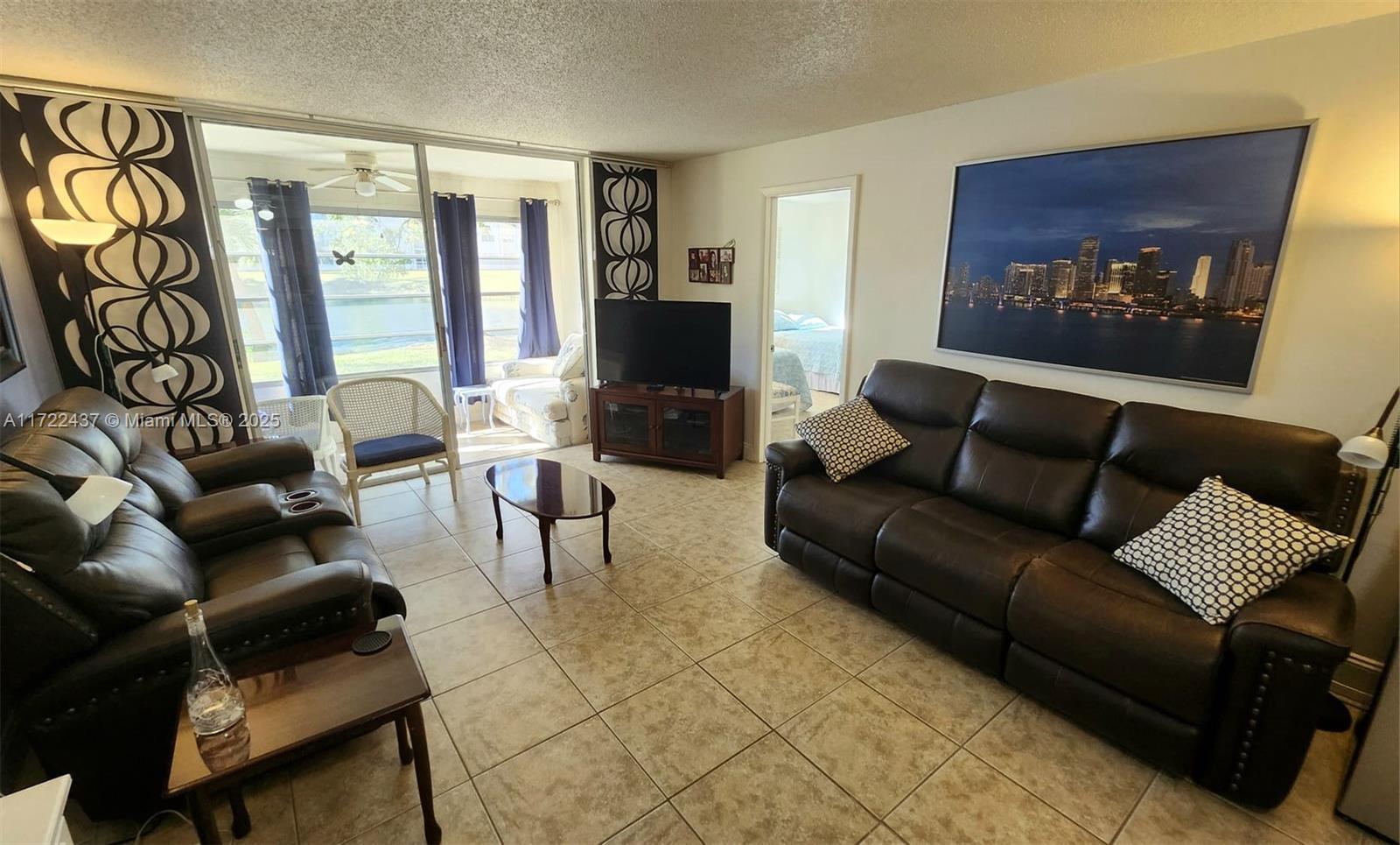 3071 E Sunrise Lakes Dr #112, Sunrise, Florida image 3