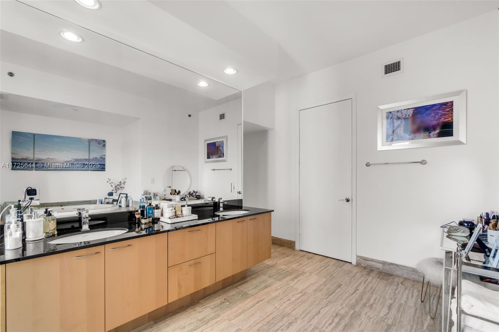 16001 Collins Ave #1401, Sunny Isles Beach FL 33160