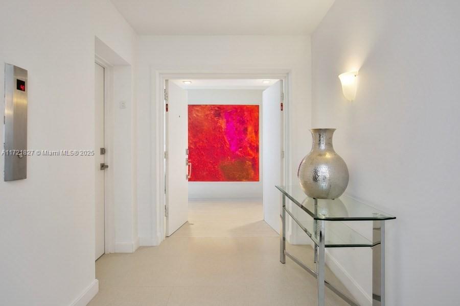 881 Ocean Dr #PH 27E, Key Biscayne FL 33149