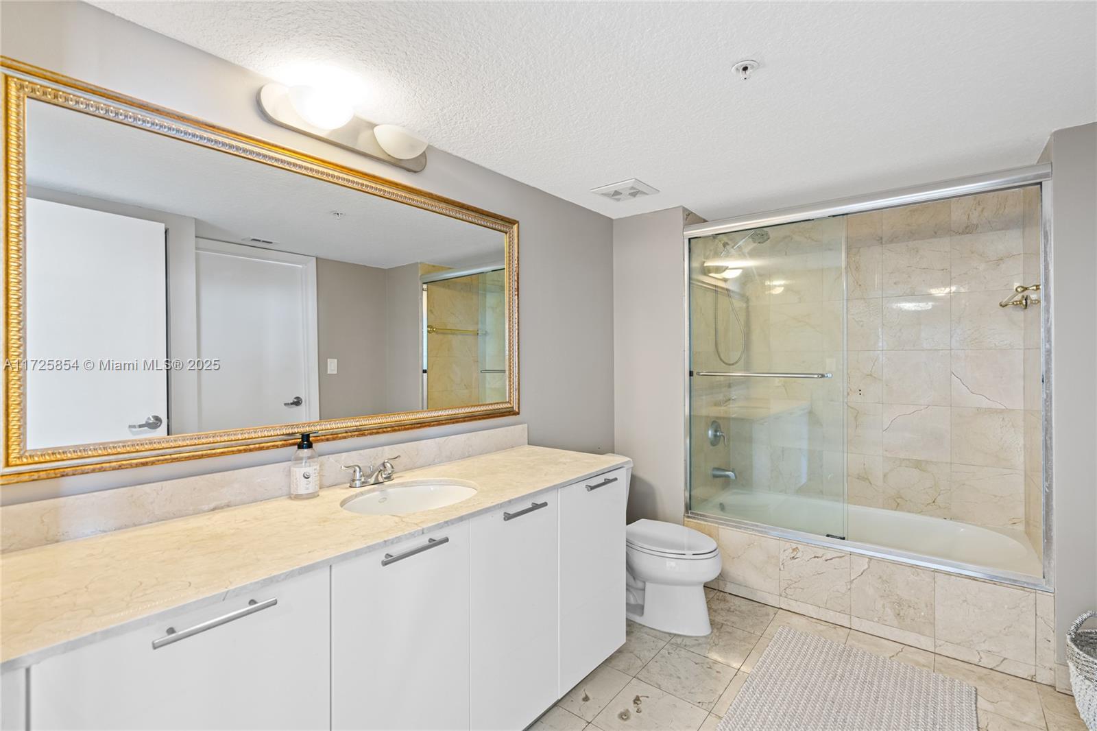 1800 N Bayshore Dr #3207, Miami FL 33132