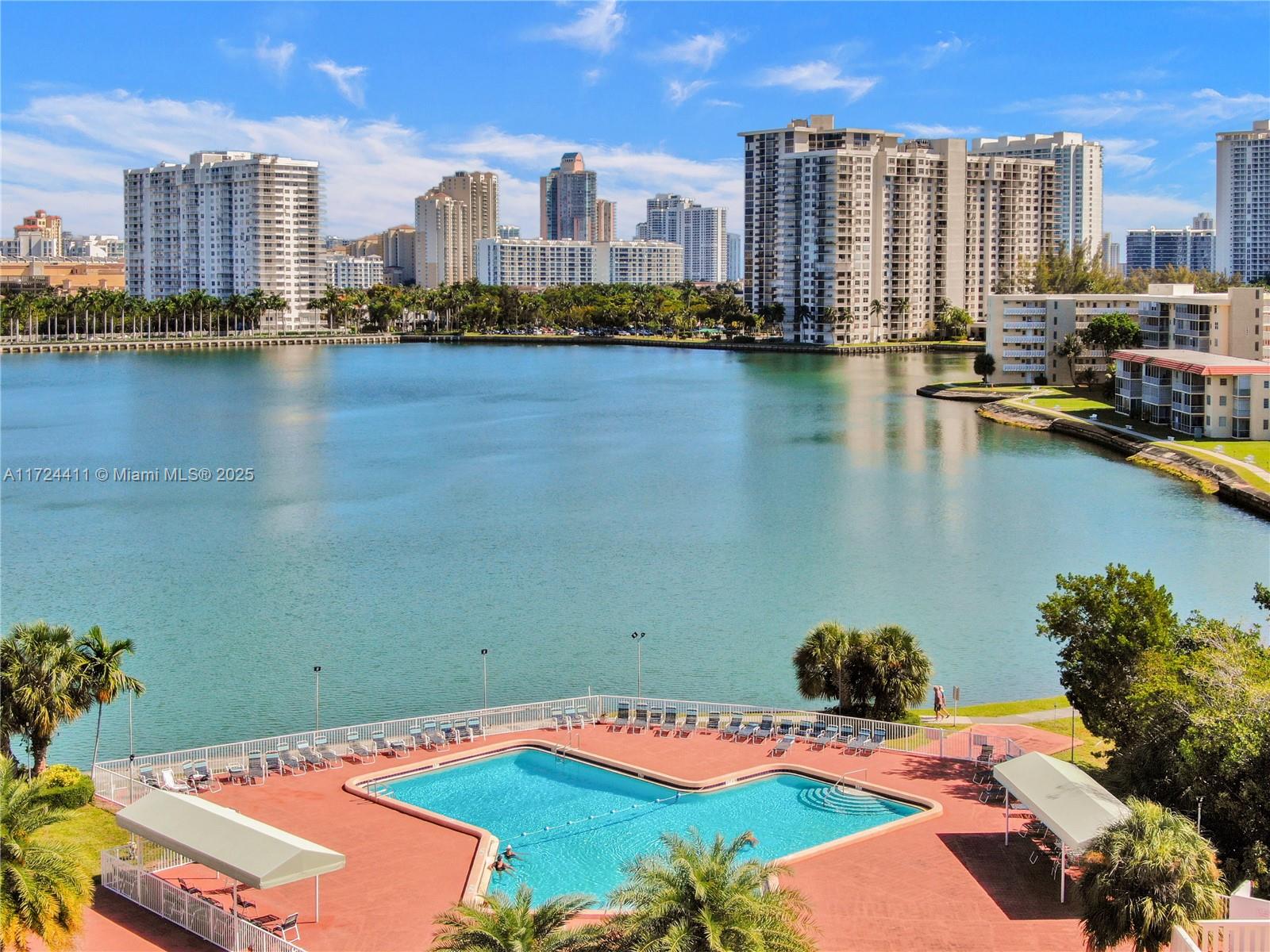 2903 Point East Dr #K408, Aventura, Florida image 39