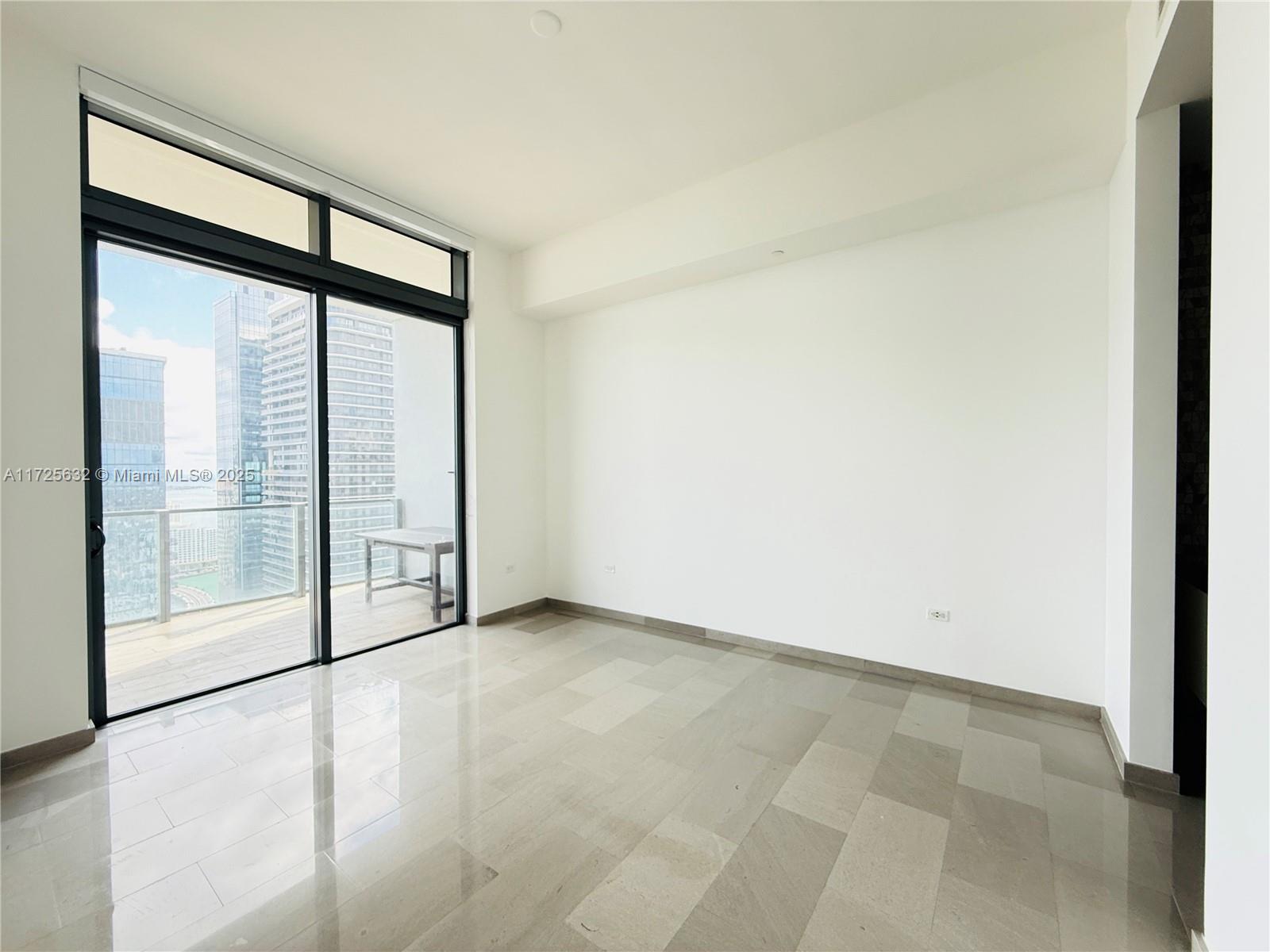88 SW 7th St #4105, Miami FL 33130