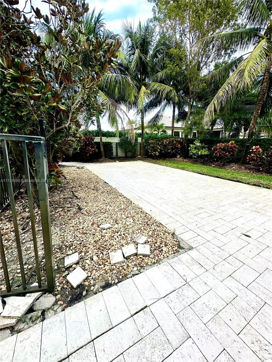 9741 NW 130th St, Hialeah Gardens, Florida image 30