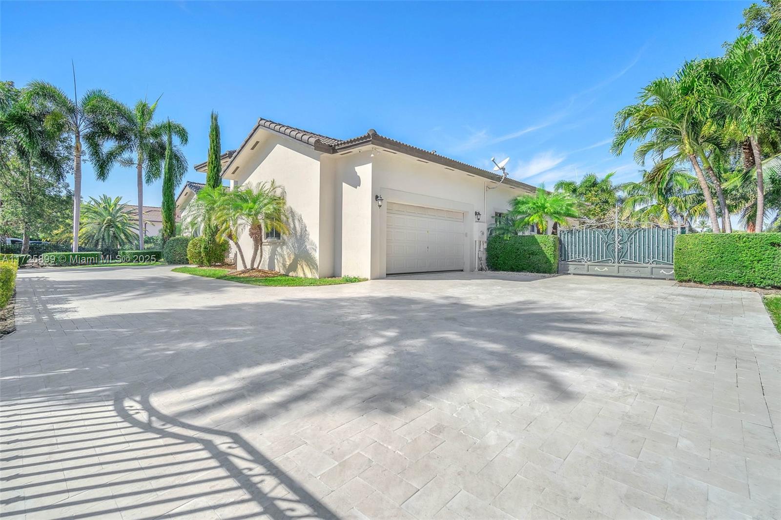 9741 NW 130th St, Hialeah Gardens, Florida image 5
