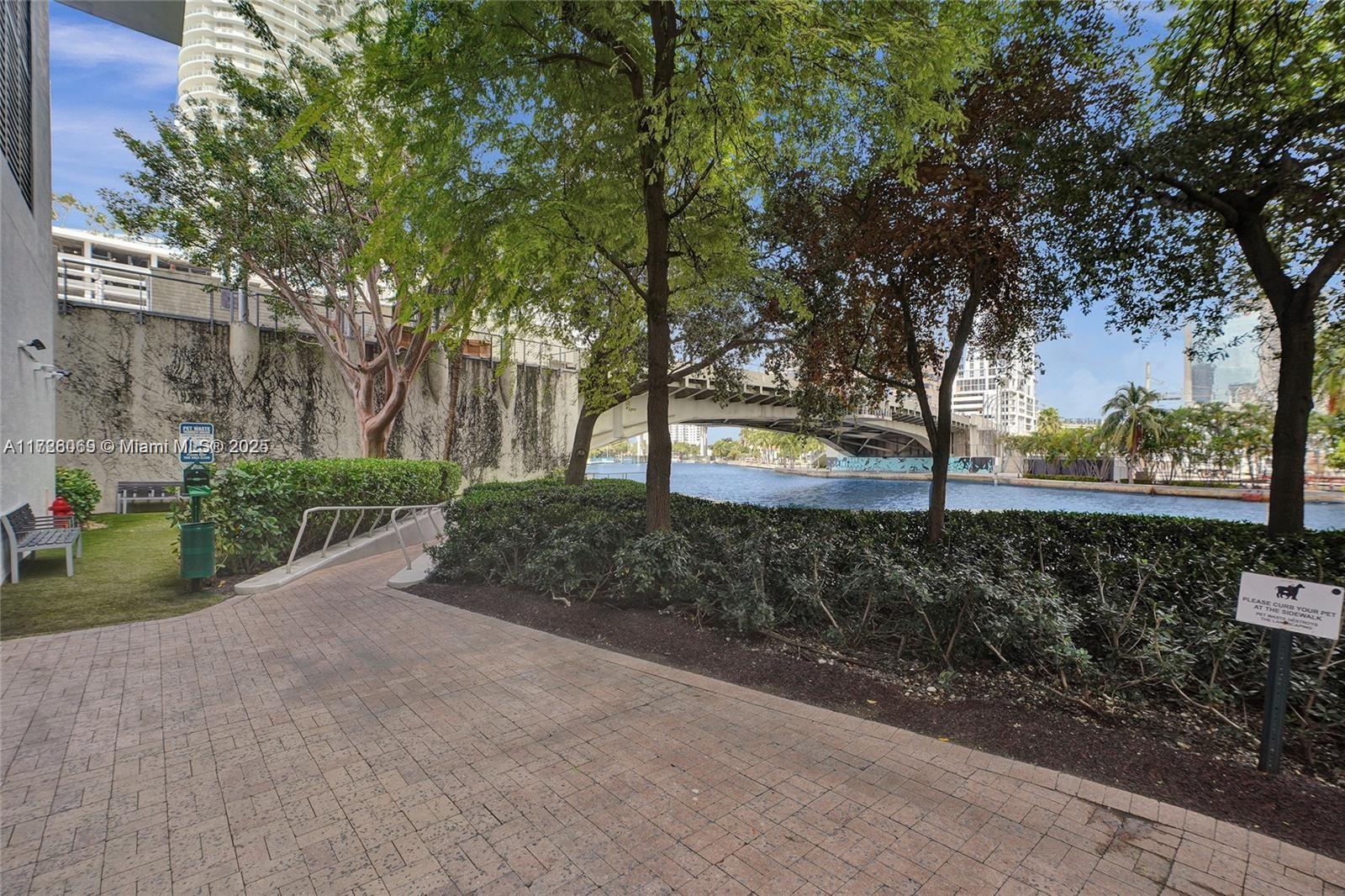 Listing Photo 21
