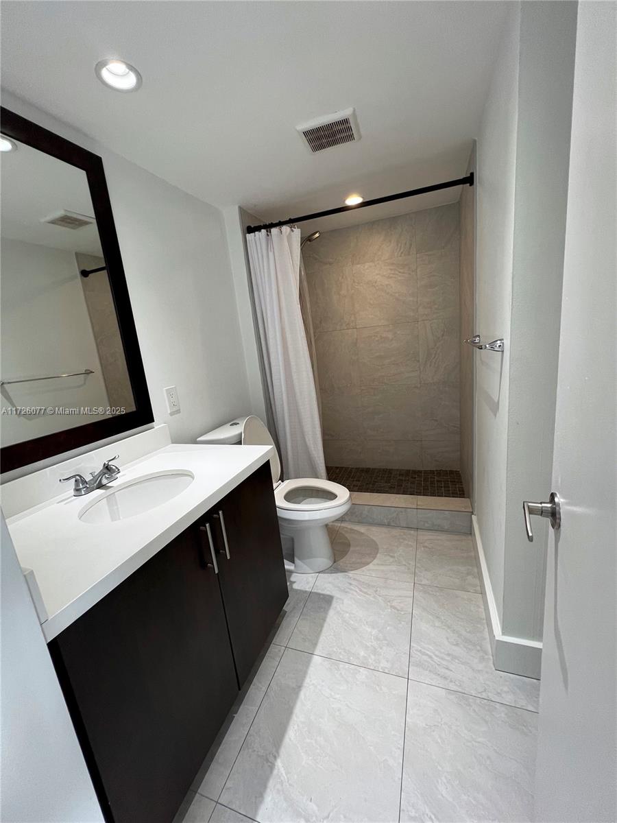 3625 N Country Club Dr #2408, Aventura, Florida image 14