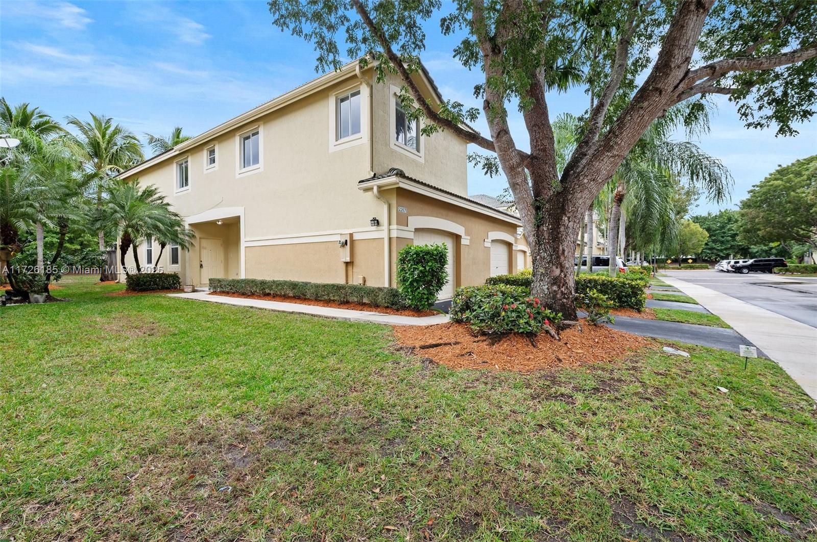 2267 Cordoba Bnd, Weston, Florida image 2