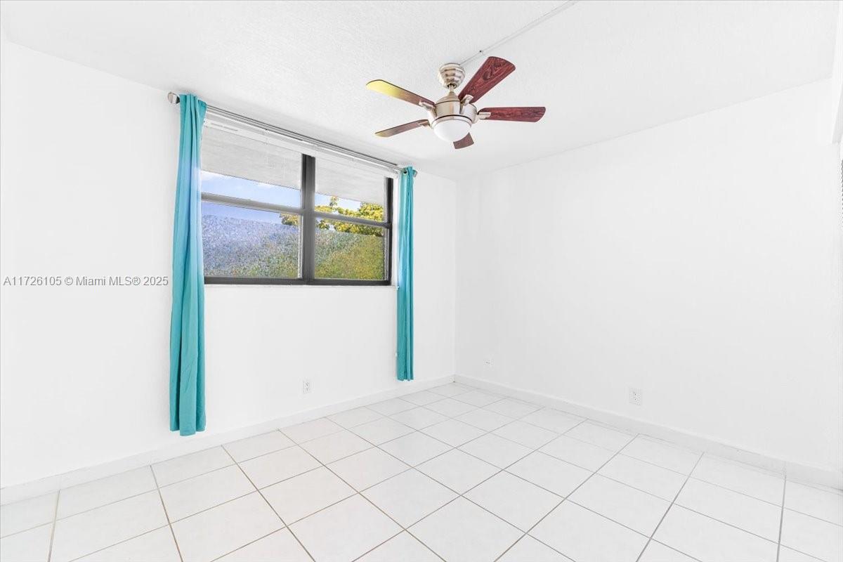 110 Lake Emerald Dr #403, Oakland Park, Florida image 16
