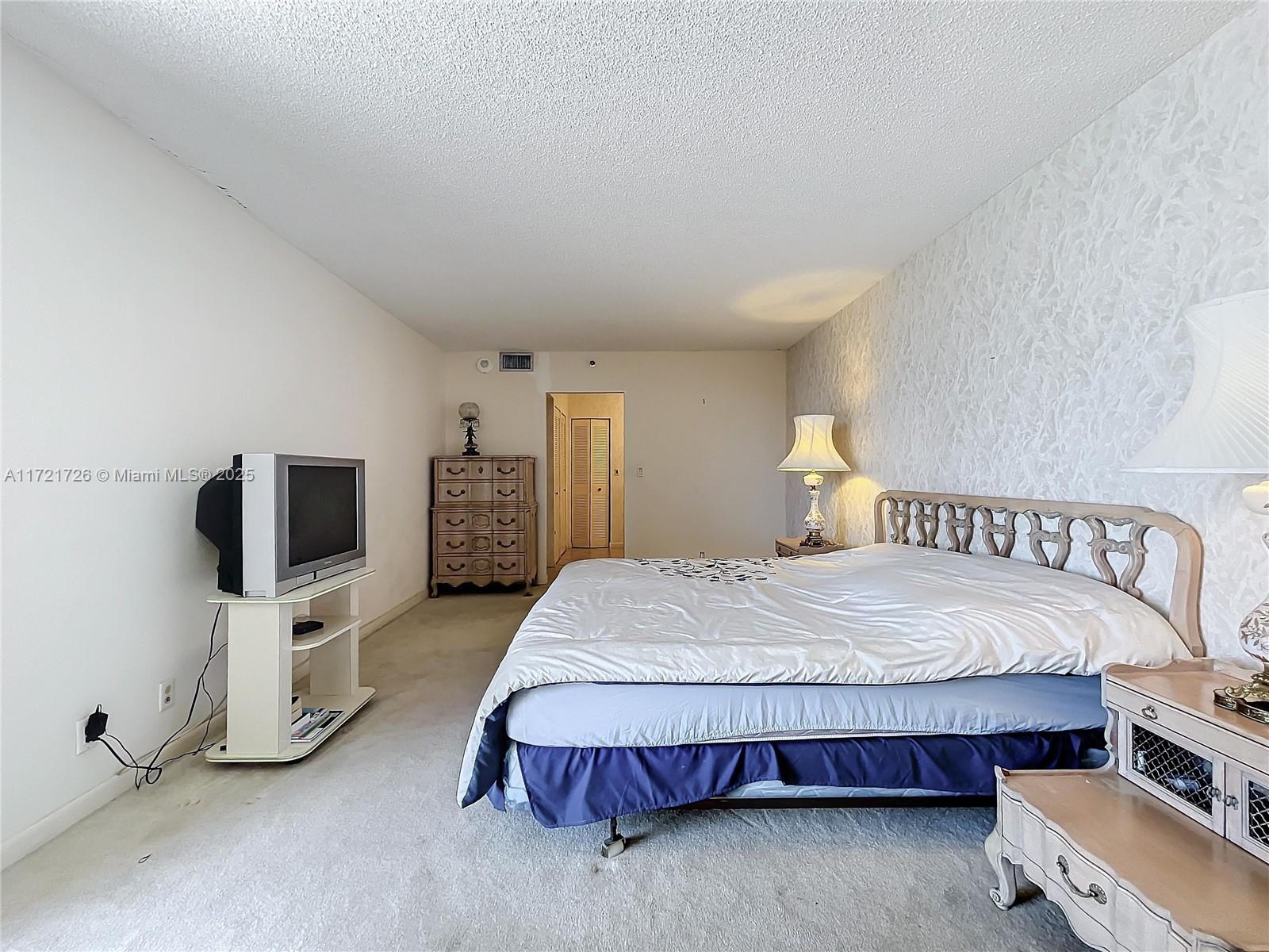 Listing Photo 38