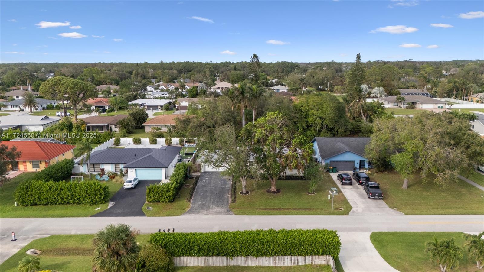 189 Mentor, Naples, Florida image 31